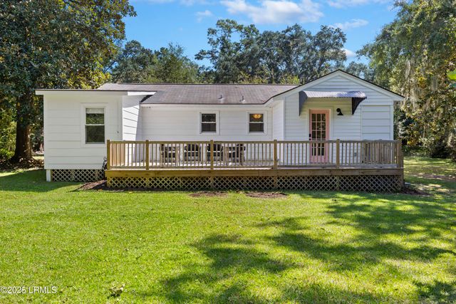 2301 Langhorne Drive, Beaufort, SC 29902