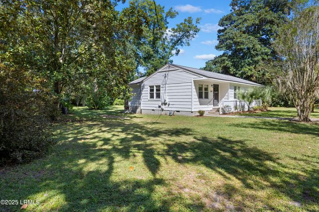 2301 Langhorne Drive, Beaufort, SC 29902