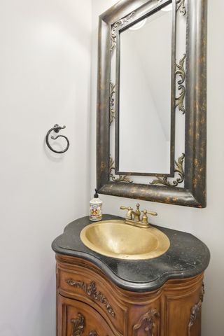 456 Old Towne Dr, Brentwood, TN 37027