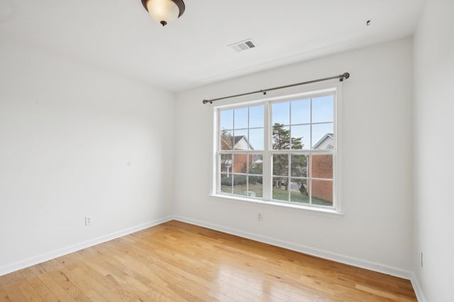 456 Old Towne Dr, Brentwood, TN 37027