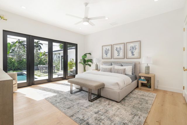 338 Alhambra Place, West Palm Beach, FL 33405