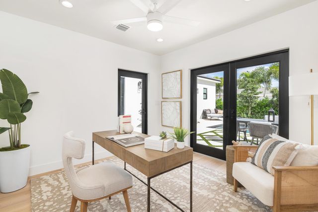 338 Alhambra Place, West Palm Beach, FL 33405