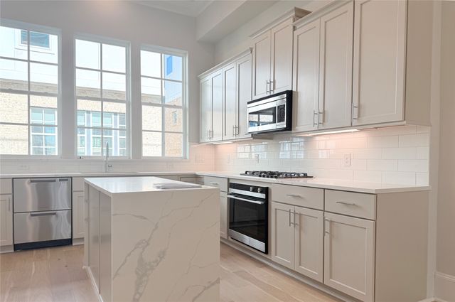 4617 Greenborough Lane, Dallas, TX 75219