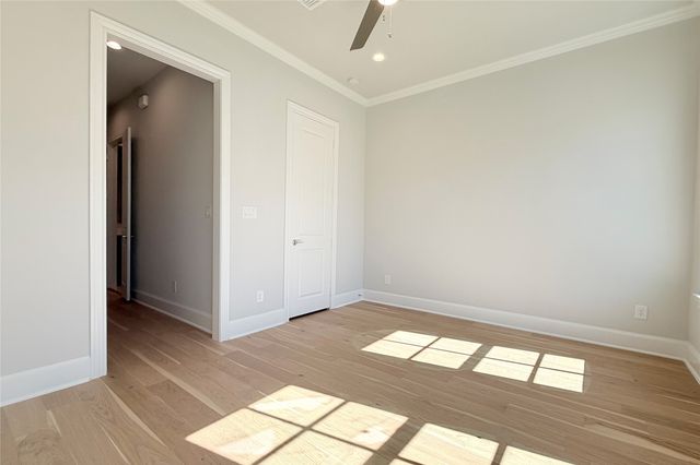 4617 Greenborough Lane, Dallas, TX 75219
