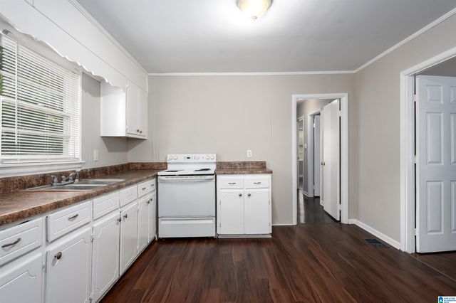 2245 3RD STREET NE, Center Point, AL 35215