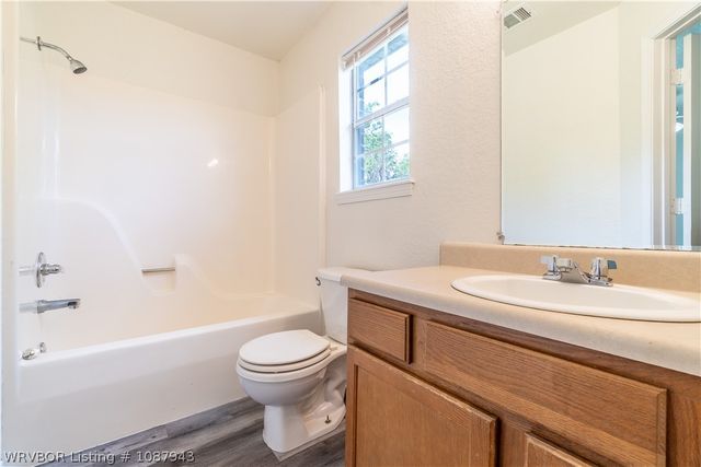 5001 S 30th Street, Fort Smith, AR 72901