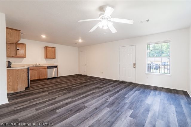 5001 S 30th Street, Fort Smith, AR 72901