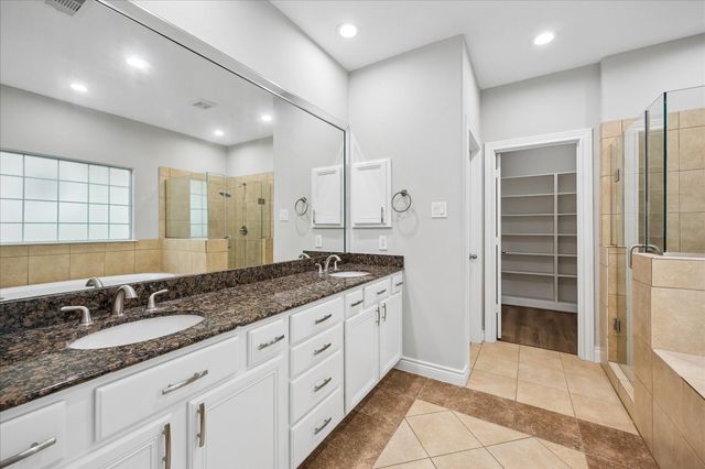 5818 Kiam Street, Houston, TX 77007