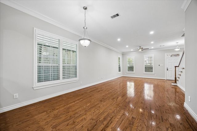 5818 Kiam Street, Houston, TX 77007