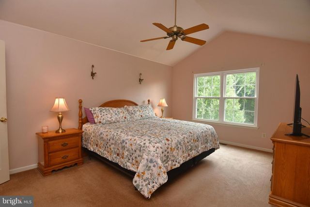 230 FOREST PARK DR, Chalfont, PA 18914