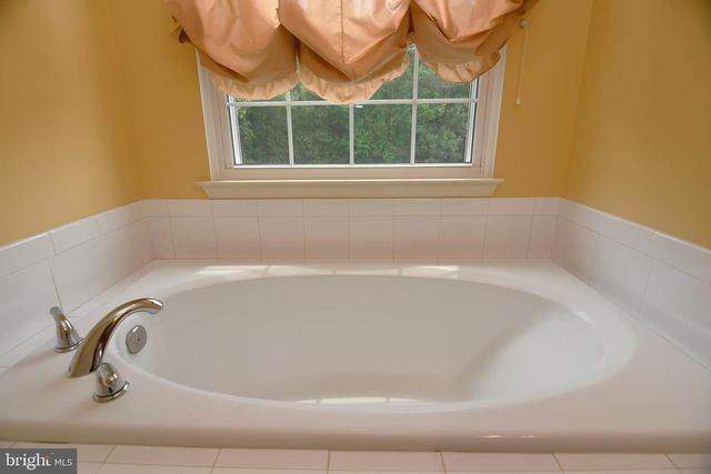 230 FOREST PARK DR, Chalfont, PA 18914