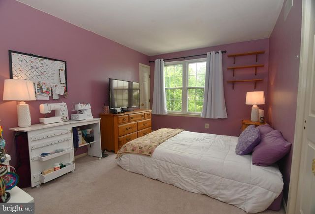 230 FOREST PARK DR, Chalfont, PA 18914