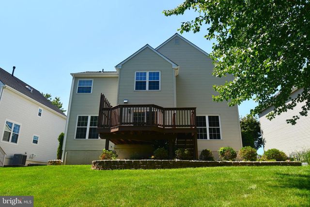 230 FOREST PARK DR, Chalfont, PA 18914