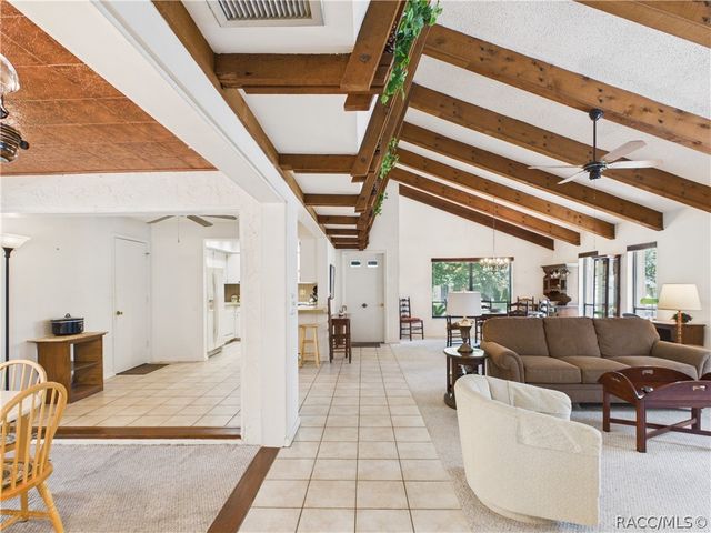 5 Pinewood Green, Homosassa, FL 34446