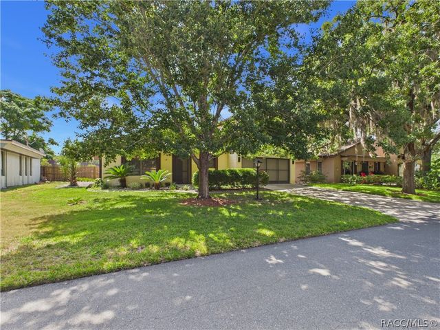 5 Pinewood Green, Homosassa, FL 34446