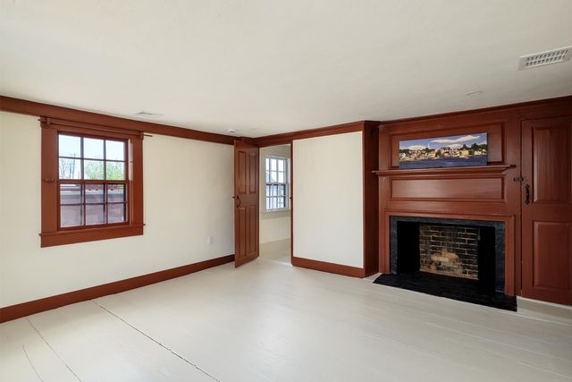114 Mechanic Street, Portsmouth, NH 03801