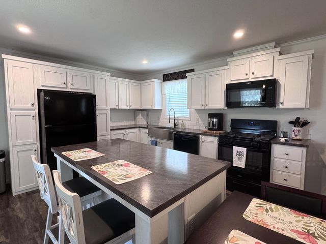 2330 E Main Street 31, Niles, MI 49120