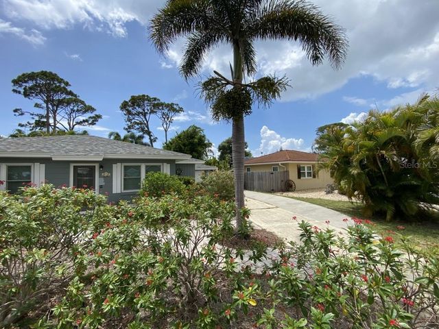 828 NOKOMIS AVENUE S, Venice, FL 34285