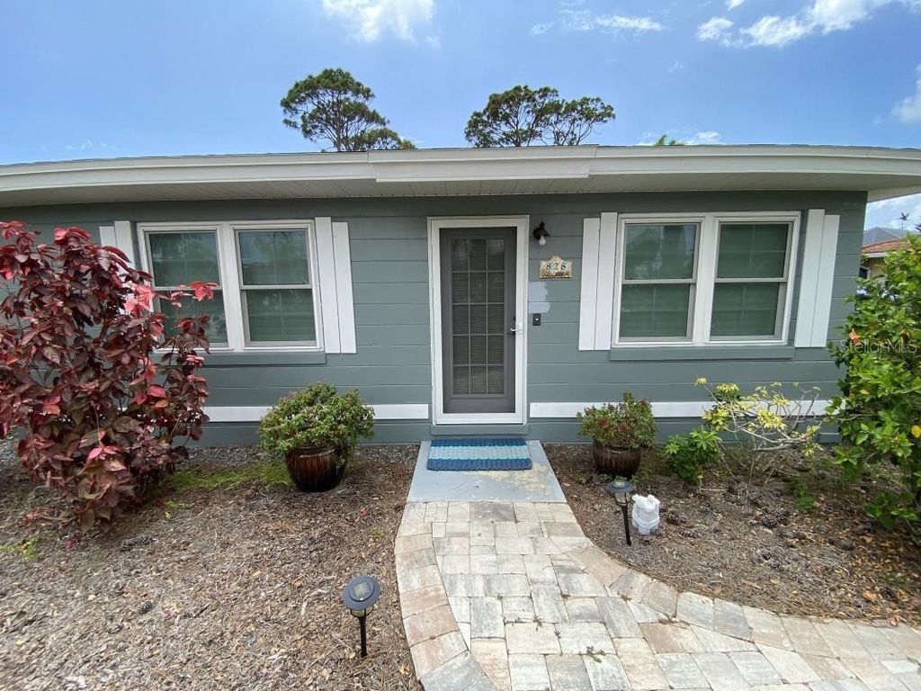828 NOKOMIS AVENUE S, Venice, FL 34285