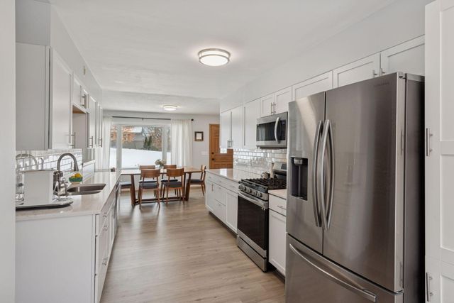 2400 Cedarwood Ridge, Minnetonka, MN 55305