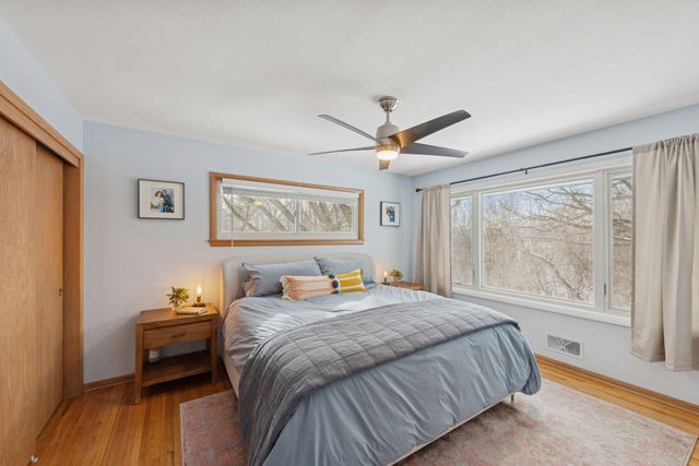 2400 Cedarwood Ridge, Minnetonka, MN 55305