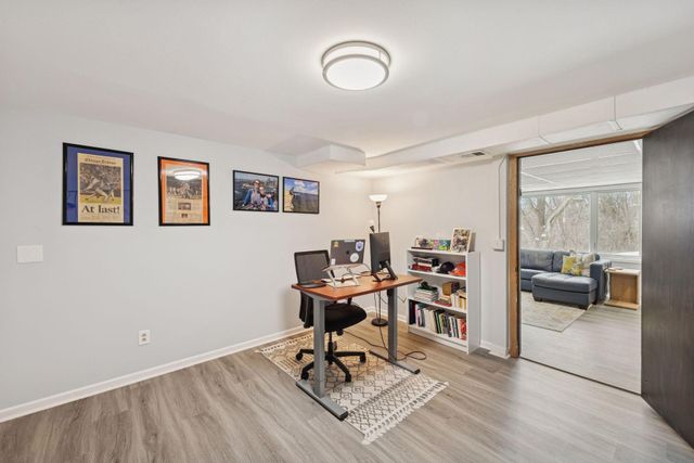 2400 Cedarwood Ridge, Minnetonka, MN 55305