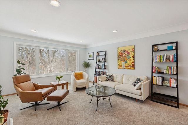 2400 Cedarwood Ridge, Minnetonka, MN 55305