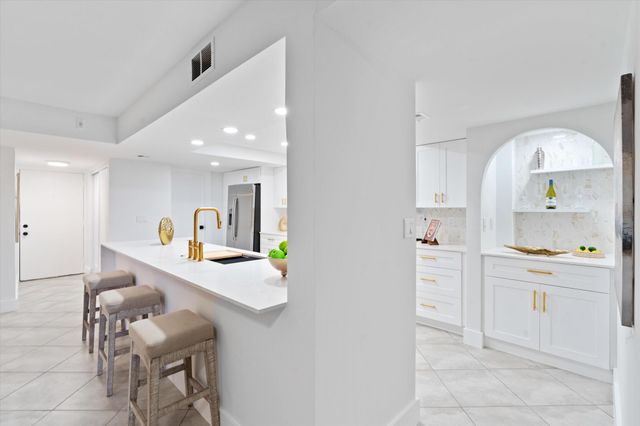 2455 Lindell Boulevard 3103, Delray Beach, FL 33444