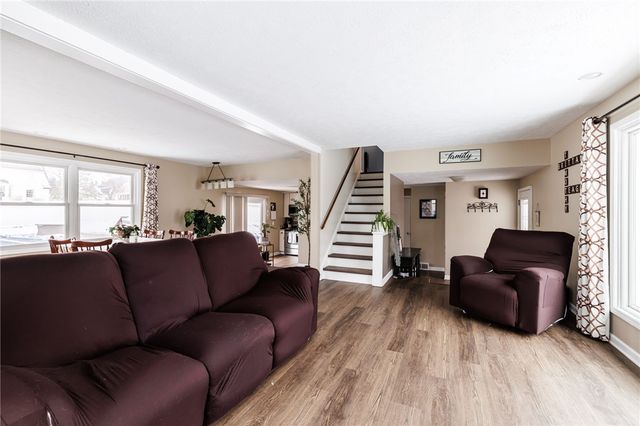 27 Parnell Drive, Riga, NY 14428