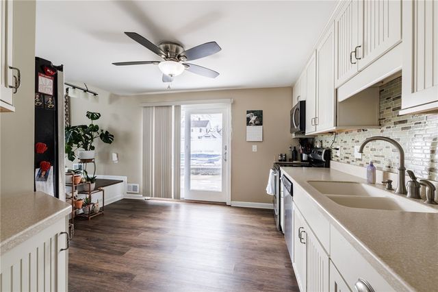 27 Parnell Drive, Riga, NY 14428