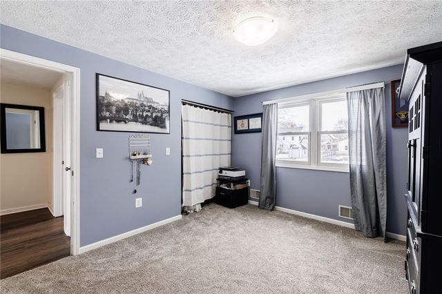 27 Parnell Drive, Riga, NY 14428