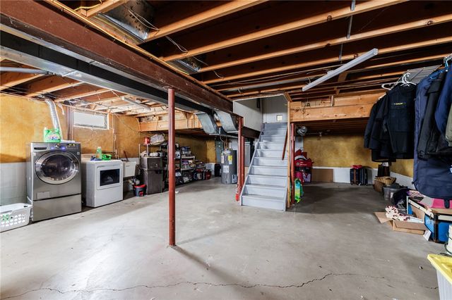 27 Parnell Drive, Riga, NY 14428