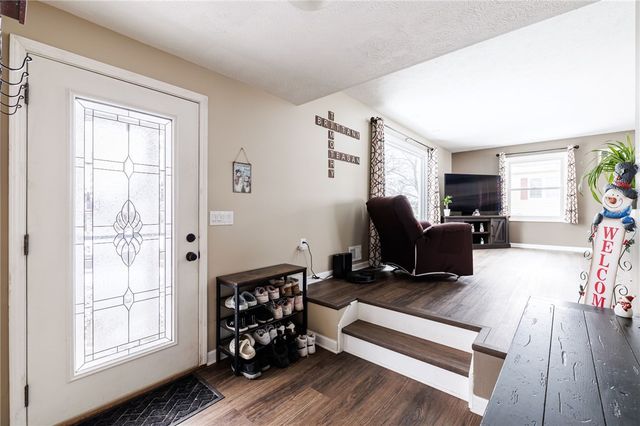 27 Parnell Drive, Riga, NY 14428