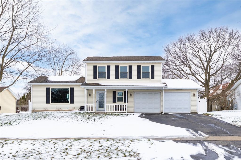 27 Parnell Drive, Riga, NY 14428