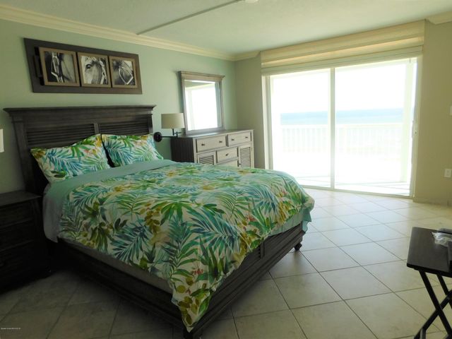 1555 N Highway A1a 504, Indialantic, FL 32903