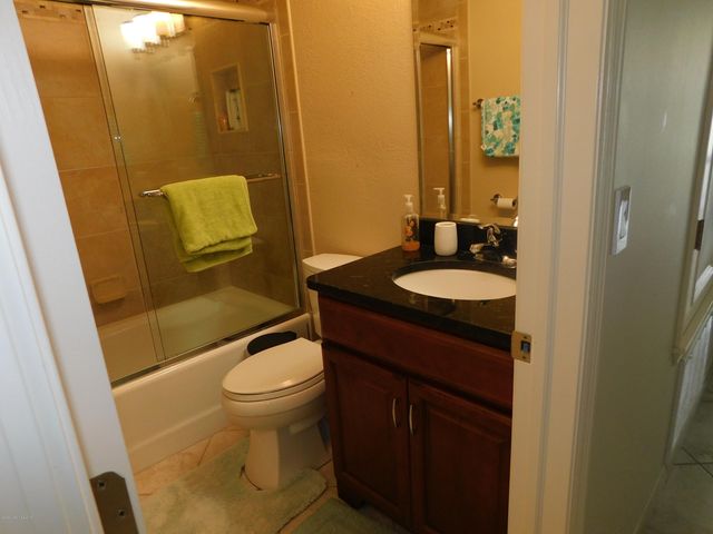 1555 N Highway A1a 504, Indialantic, FL 32903