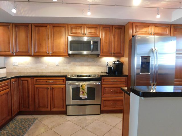 1555 N Highway A1a 504, Indialantic, FL 32903