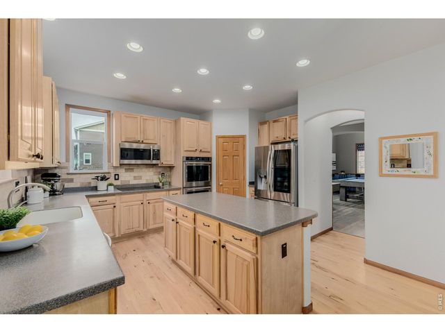 2112 Primrose Ln, Erie, CO 80516