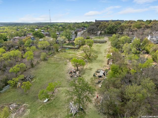 131 Chickering Avenue 1, San Antonio, TX 78210