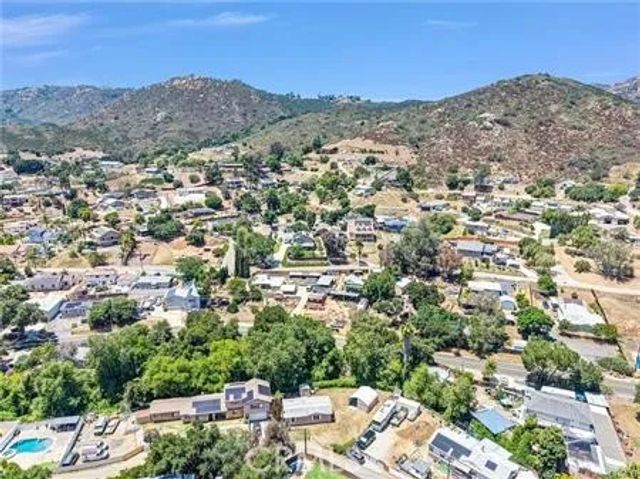 707 Silverbrook, El Cajon, CA 92019