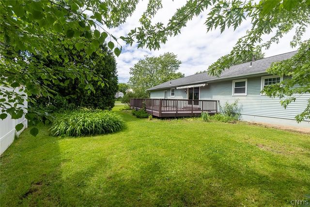 5350 Vineyard Drive, Clay, NY 13041