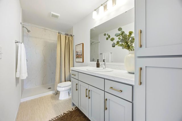 6203 87th Avenue S, Horace, ND 58047