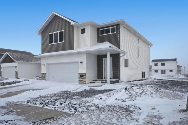 6203 87th Avenue S, Horace, ND 58047