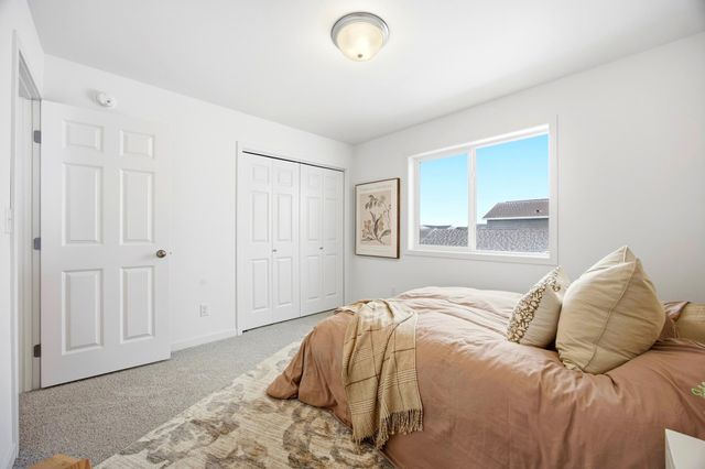 6203 87th Avenue S, Horace, ND 58047