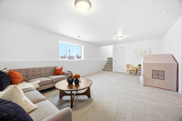 6203 87th Avenue S, Horace, ND 58047