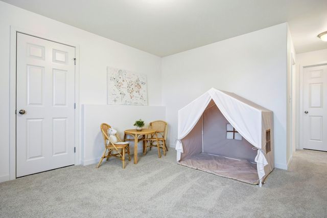 6203 87th Avenue S, Horace, ND 58047