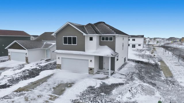 6203 87th Avenue S, Horace, ND 58047