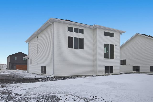 6203 87th Avenue S, Horace, ND 58047