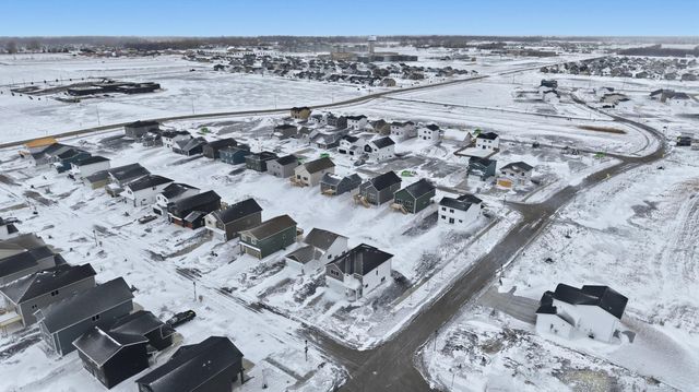 6203 87th Avenue S, Horace, ND 58047