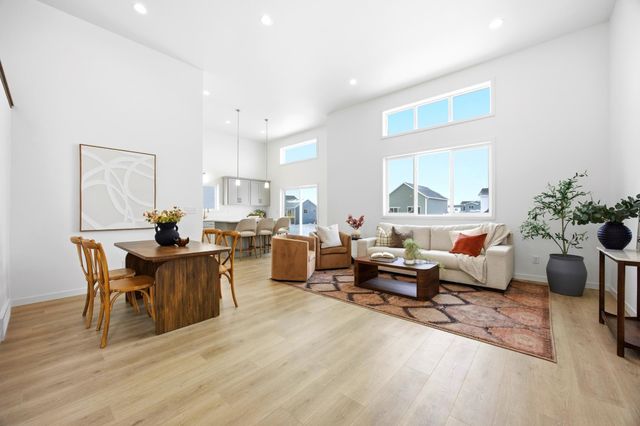 6203 87th Avenue S, Horace, ND 58047